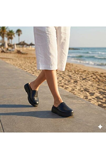 Oneka Shoes شبشب نسائي يومي مثقوب باللون الأسود من نابا 2606TDFT11148