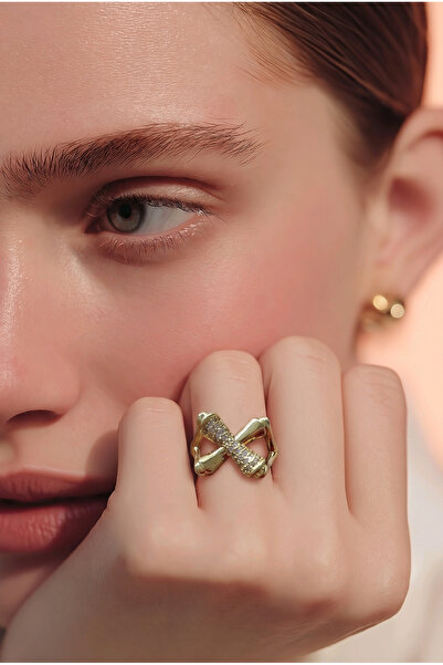 nevamor Gold X Model Stone Detailed Ring