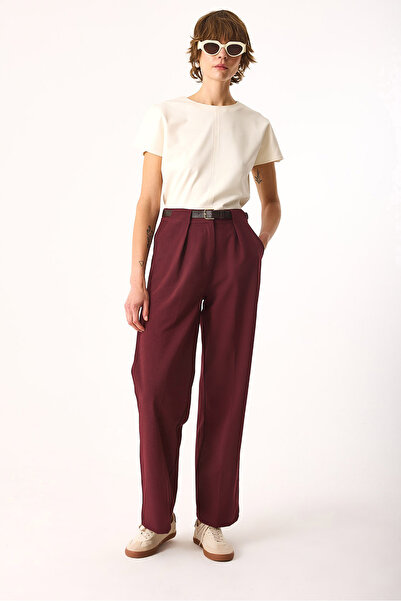 VENA Women's Chino Trousers with Belt Detail - Burgundy