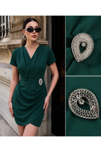 Roza Moda Collection Zarif Taş Broş Detaylı Kruvaze Mini Elbise – Şık Drapeli...