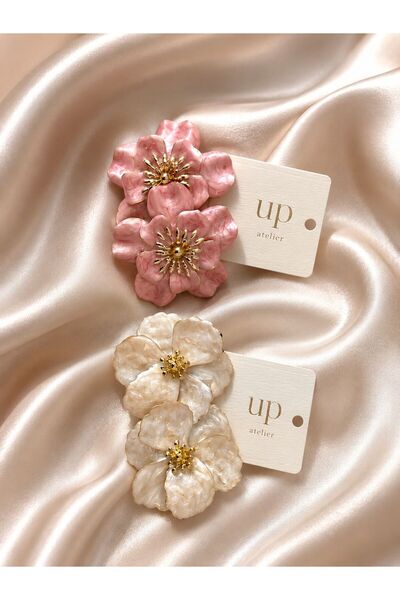 Up Atelier Beyaz Sedefli Çiçekli Küpe