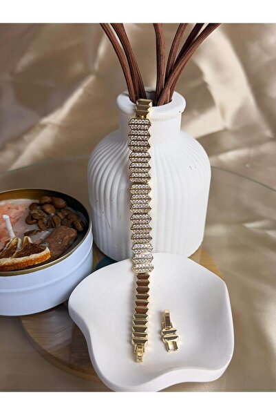 ANKA JEWELLRY سوار نسائي من الفولاذ ذو تصميم هندسي مرصع بحجر الزركون ولون ذهبي