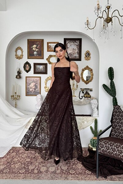 Caddebostan Moda Sırt Bağlamalı Dantel Detaylı Askılı Şık Uzun Elbise Mezuniy...