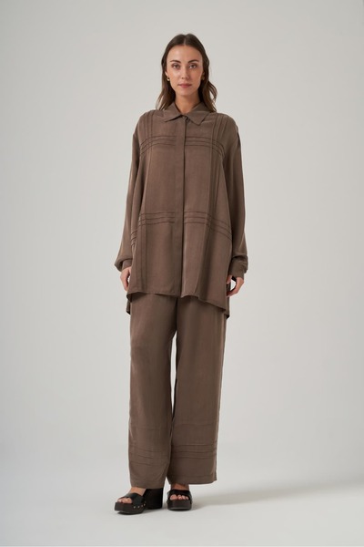 Nuss 1040 Detailed Silk Cupra Suit with Pile Detail Mink