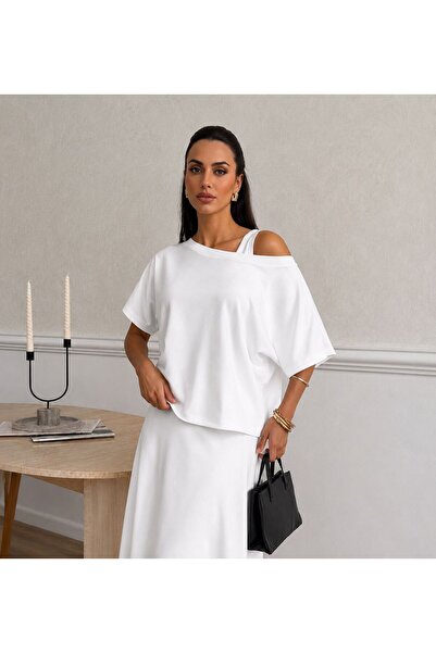 Hira Clothing Lux casual, stil minimalist, croială lejeră, asimetrică, decolt...