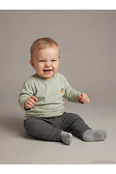 LC Waikiki Crew Neck Baby Boys' T-Shirt and Sweatpants