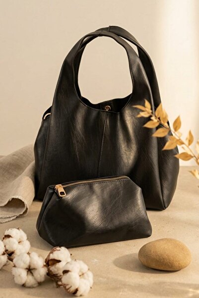 I Love Shoes Samirel Black Matte Leather Women's Shoulder Bag with Puppy