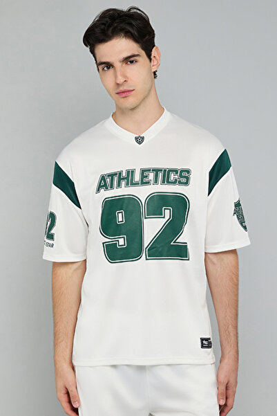 R&B Typography Print T-Shirt with V-Neck and Short Sleeves