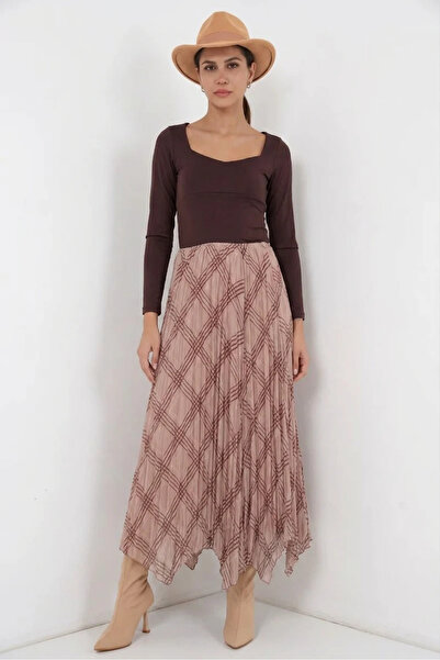 buğrahayalin Women's Square Collar Standard Asymmetrical Cut Pleated Chiffon ...