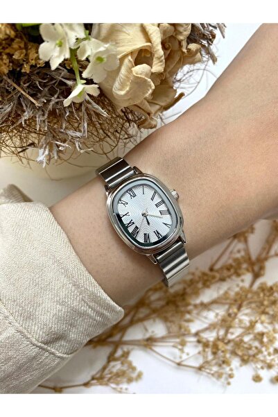 Mazzy Oval Basic Design Silver White Dial Women Wrist Watch