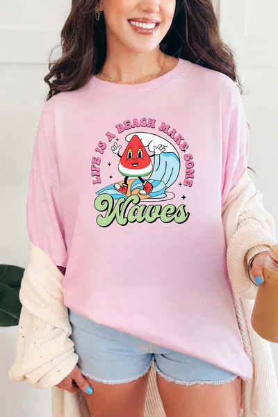 Sarah's Boutique Women's T-shirt – 100% cotton – Make Waves