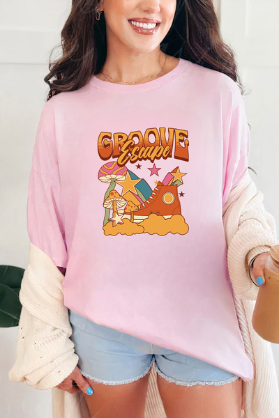 Sarah's Boutique Women's T-shirt – 100% cotton – Groove Escape