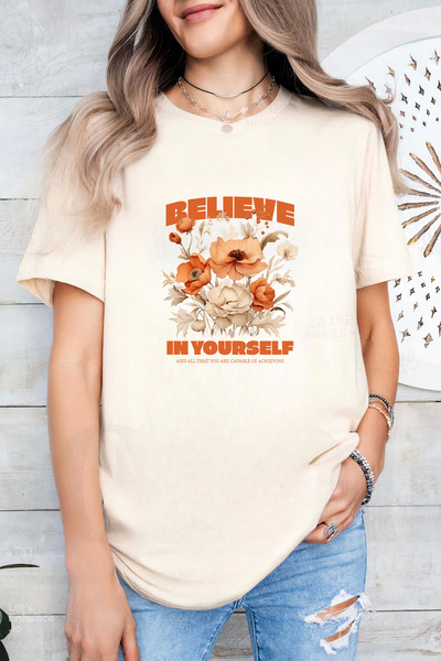 Sarah's Boutique Women's T-shirt – 100% cotton – Believe Floral