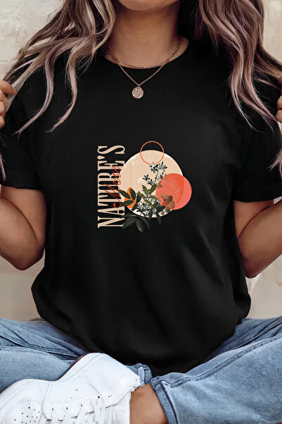 Sarah's Boutique Women's T-shirt – 100% cotton – Natures Muse