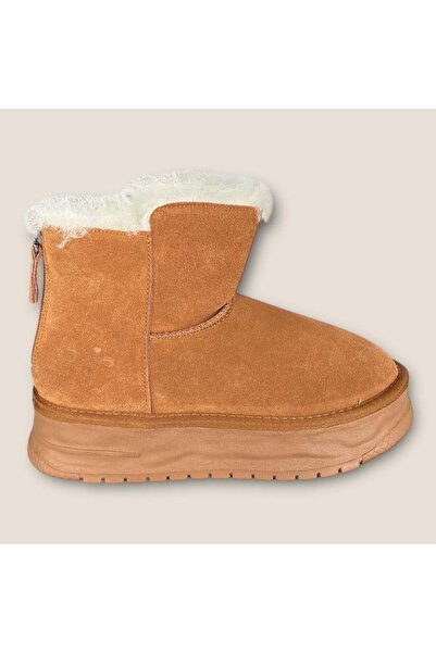 Guja Women's Back Zippered, Furry Inside, Thick Sole Sports Boots Camel