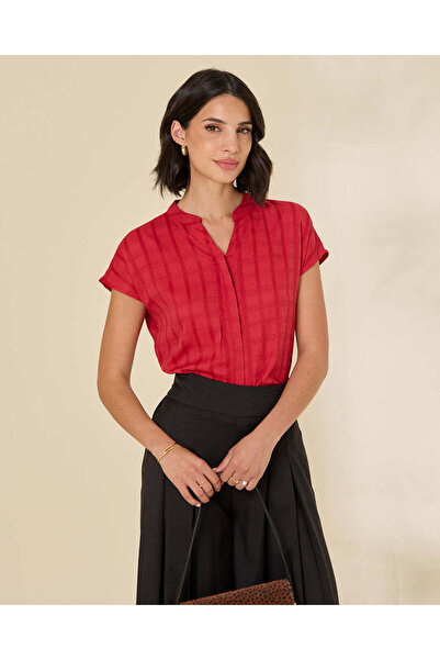 REDTAG بلوزة نسائية حمراء كاجوال