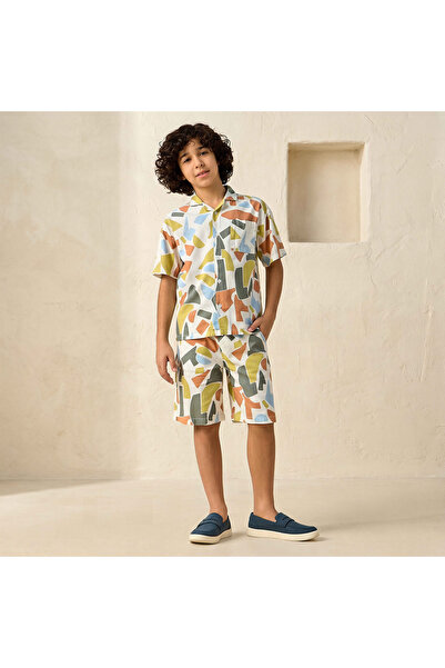 Juniors Camp Collar Short Sleeves Shirt and Shorts Set with Abstract Print