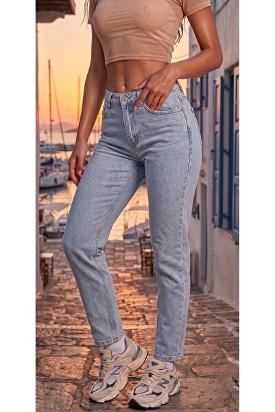 REDZARRAM Snow Blue Denim Boyfriend Regular Waist Pants
