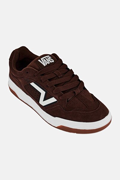 Vans Men Upland Lace Up Skate Shoes, Brown