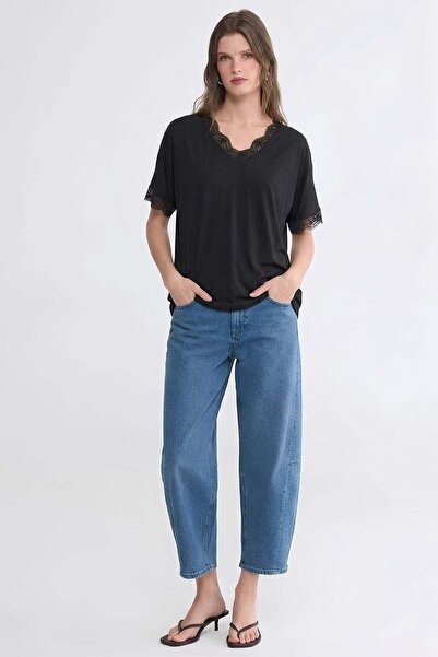 Shopping Shop Collar and Sleeve Lace Detail Blouse Black