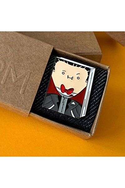 OEM Pin Molom Hrabia Dracula, insignă de colecție în cutie