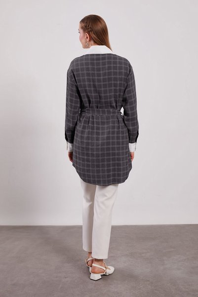Levidor Black Checkered Shirt with Waist Belt
