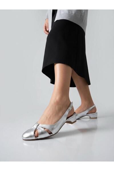 potinonline K2261 Women's Cross Pointed Toe Open Back Mini Heel Shoes