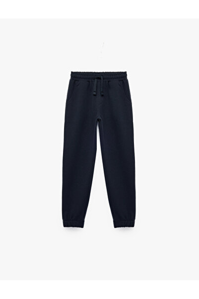 Koton Basic Jogger Sweatpants with Elastic Waist and Pockets