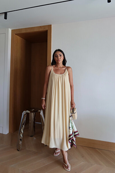 Özge Özgenç Seamless Hem Casual Dress