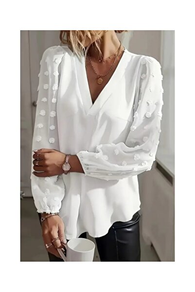 Voguet Casual voile blouse with polka dots white