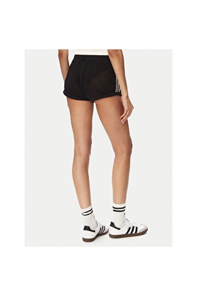 adidas Șorturi de damă din material textil KC6478 Negru