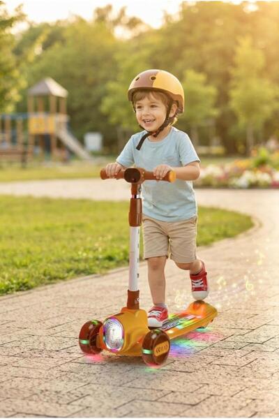 Tıfıl Toys Işıklı ve Müzikli Çocuk Scooterı4 Kademeli Ayarlanabilir Gidon Yük...