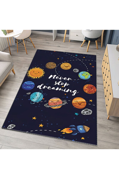 Sevimli Güneş Sistemi Çocuk Odası Halısı | Gezegenler ve Roket Desenli Uzay Temalı Bebek Halısı | Never Stop Dreaming Dekoratif Çocuk Halısı | Kaymaz Taban Oyun Halısı, Yıkanabilir Dijital Baskı Halı