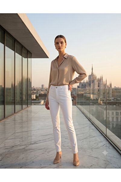 Generic Curve Appeal White High-Rise Essential Skinny Jeans Size 12