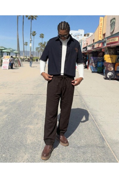 DAMGA JEANS بنطلون رجالي عالي الخصر من الكتان المطاطي باللون البني