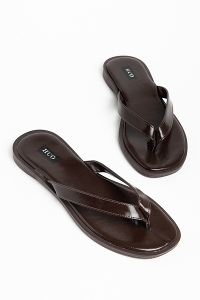 HCO SHOES شبشب نسائي مسطح غير قابل للانزلاق