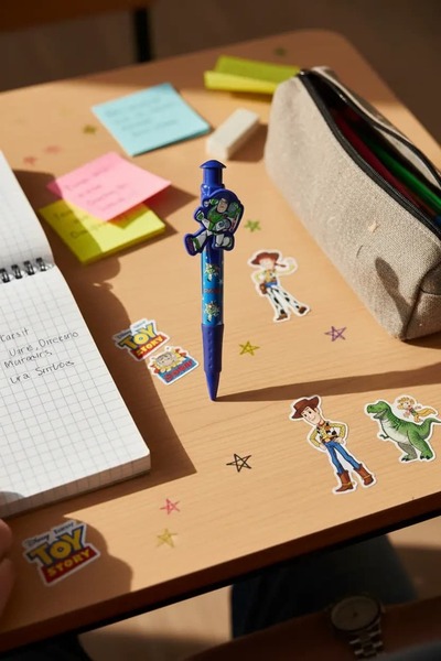 Miniso Disney Pixar Lisanslı Büyük Karakterli Tükenmez Kalem – Renkli ve Eğle...