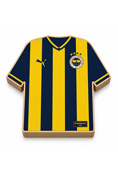 Çeşitli paketli çikolatalarla hazırlanmıştır