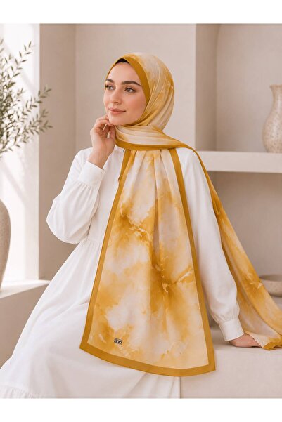 HIRA CO. Floral Patterned Medina Silk Framed Shawl
