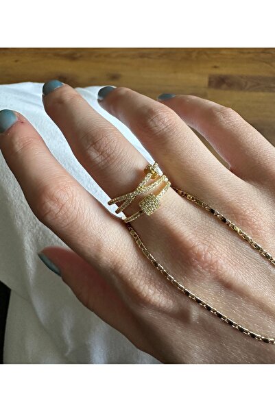 ringbox Gold Cylinder Detailed Stone Cross Ring