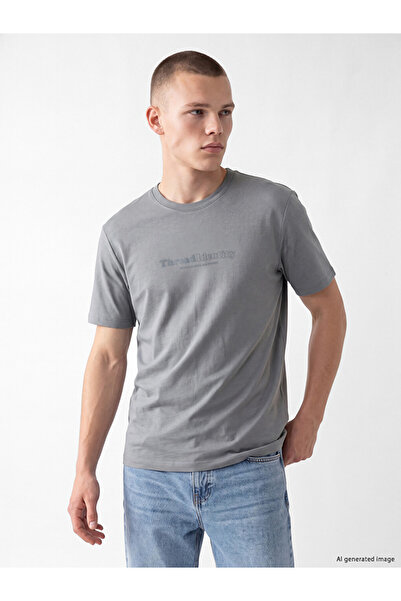 LC Waikiki تي شيرت I StandardFit Zero Roba Collar Interlock للرجال من Freezen...