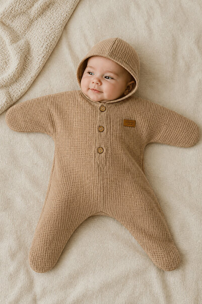 Beniizle Embroidered Hat and Gofre Fabric Star Baby Romper