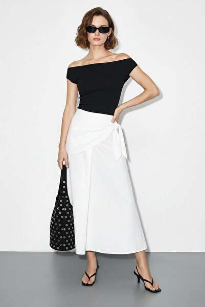 Efnaz style Women's Belted Long Flared White Skirt