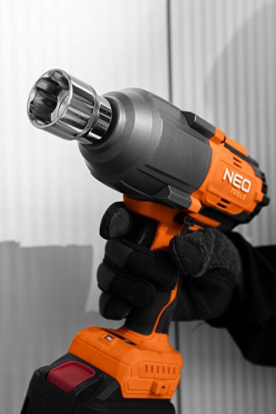 NEO Tools Cheie de impact fără perii reîncărcabilă de 1/2 " 1100Nm + Încărcăt...
