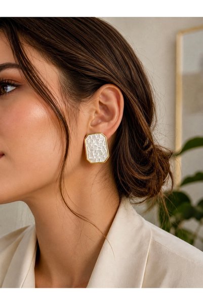 LYRA Bags & Accessories Pearlescent White Gold Stylish Earrings