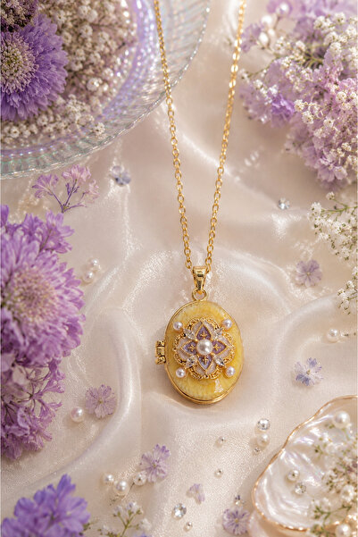 Sylvera Shop Secret Bloom Yellow Covered Medallion Steel Necklace (Gold Color)