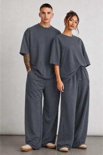 YAKAMEL UNISEX ÇİFTLERİN KULLANIMINA UYGUN OVERSİZE KISA KOLLU EŞOFMAN TAKIMI...