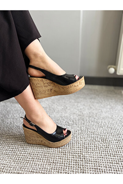 asmi shoes Pantofi de damă Fenni din piele lăcuită neagră, cu talpă din plută...