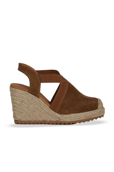 Bueno Shoes صندل نسائي بكعب عريض من الجلد السويدي باللون البني 14ws72600