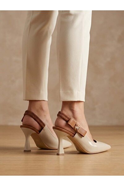 Nesil Shoes صندل نسائي من الجلد اللامع بكعب من طراز Gabbel 205